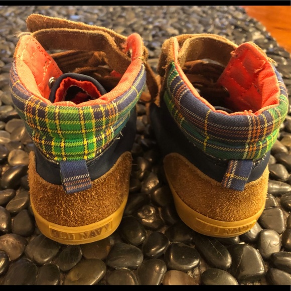 OLD NAVY Little Boy’s Shoe - Picture 4 of 6